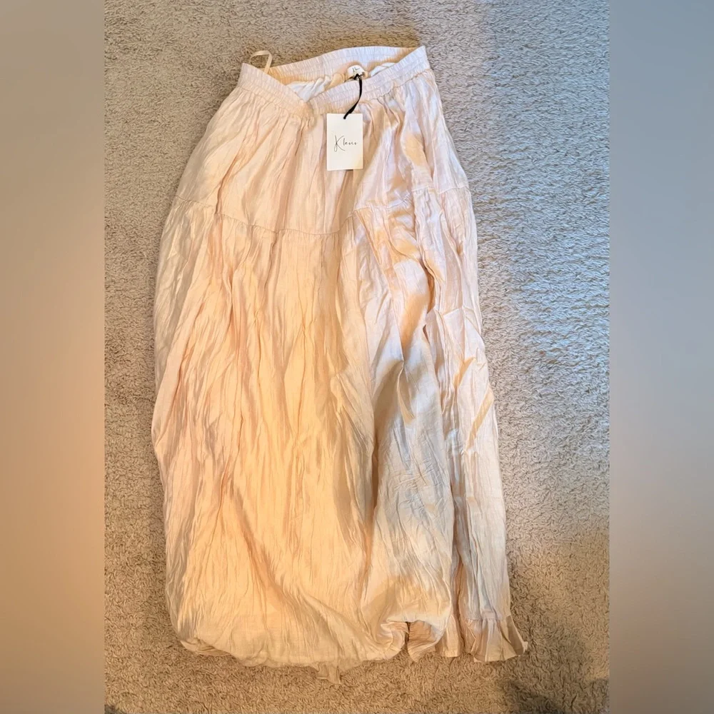 NWT Cream Smocked Crop Top and Maxi Skirt Set - Picture 5 of 8